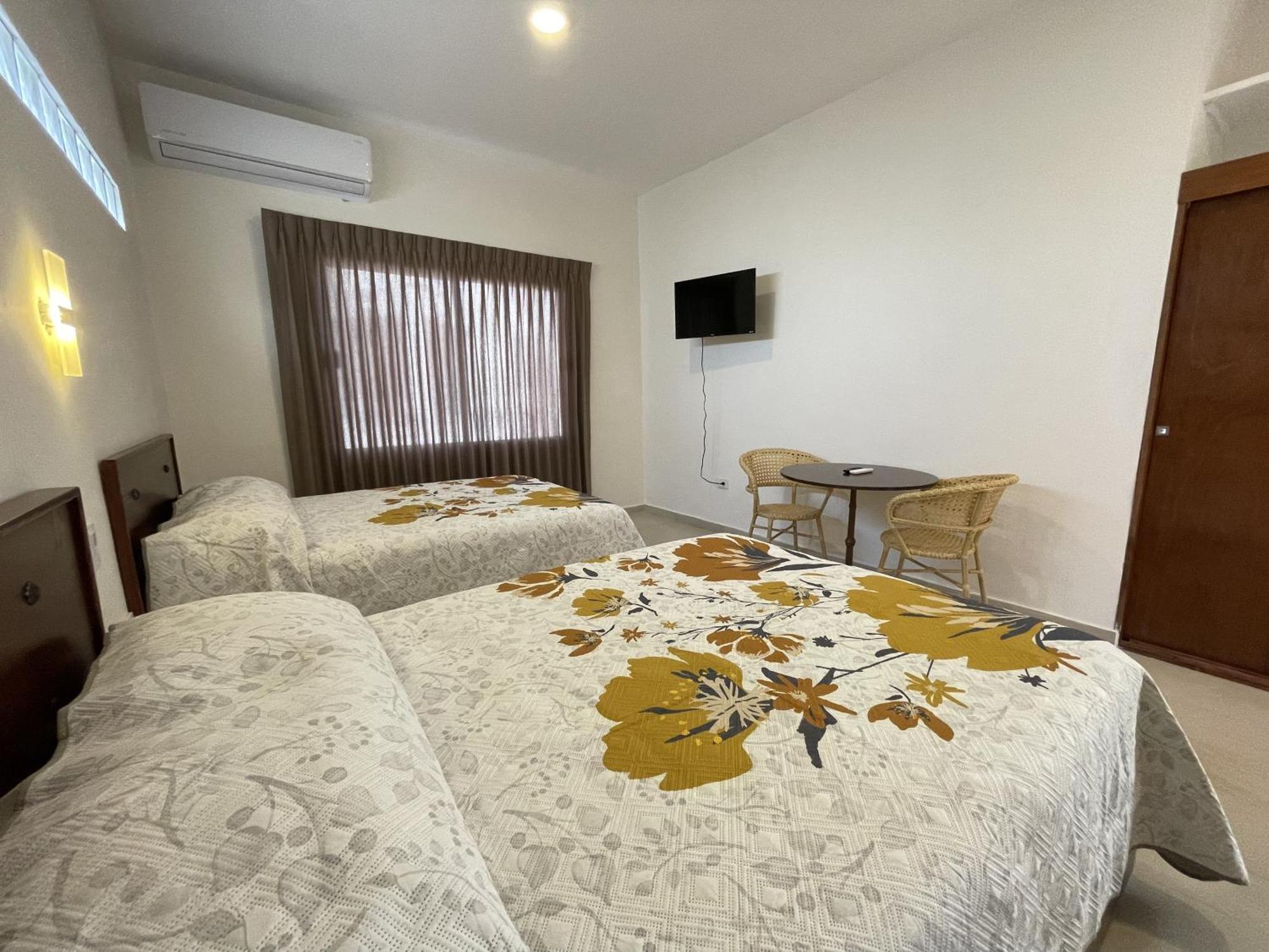 Hotel Allende La Paz Bagian luar foto